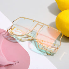 Load image into Gallery viewer, Gafas de sol cuadradas a la moda para mujer y hombre, nuevas grandes, con espejo, marca de lujo, con remache de Metal, tendencia única