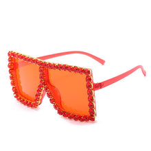 Load image into Gallery viewer, Gafas de sol cuadradas de gran tamaño para mujer, lentes de sol de diamante de colores con marco grande, de lujo, de cristal, gafas de diamantes falsos, UV400, 2023