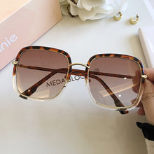 Load image into Gallery viewer, Gafas de sol cuadradas de leopardo azul para mujer, anteojos de sol unisex con montura de Color, de gran calidad, con uv400