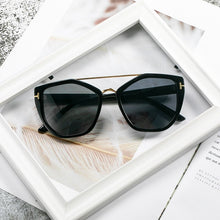 Load image into Gallery viewer, Gafas de sol cuadradas para mujer, anteojos de sol femeninos a la moda, de marca de lujo internacional, tendencia de diseñador, Fiesta al aire libre, 2023