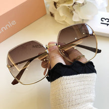 Load image into Gallery viewer, Gafas de sol cuadradas sin montura de alta calidad para mujer, anteojos de sol femeninos de Metal con gradiente, a la moda, de lujo, Estilo Vintage, 2023