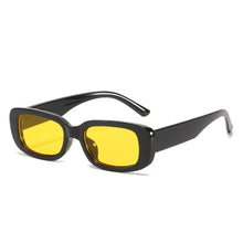 Load image into Gallery viewer, Gafas de sol cuadradas suaves para niños y niñas, anteojos de sol infantiles a prueba de roturas, con protección UV400