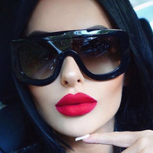 Load image into Gallery viewer, Gafas de sol de diseñador de lujo para mujer, lentes de sol de moda, lentes de sol Vintage para mujer, gafas de sol femeninas
