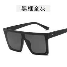 Load image into Gallery viewer, Gafas de sol de gran tamaño para mujer y hombre, lentes de sol con marco cuadrado grande, con remache, gradiente, estilo Vintage con espejo, UV400, 2023