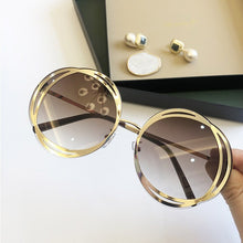 Load image into Gallery viewer, Gafas de sol de moda para mujer, anteojos de sol femeninos de gran tamaño, de lujo, diseño famoso, con degradado, cara delgada, Gafas de color rosa, UV400