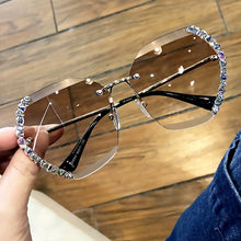 Load image into Gallery viewer, Gafas de sol sin marco vintage para dama, lentes de sol sin marco estilo vintage de gran tamaño, famoso diseño de lujo, cuadradas con diamante sexy, 2023