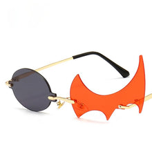 Load image into Gallery viewer, Gafas de sol sin montura para hombre y mujer, lentes de sol sin montura, irregulares, doradas, UV400, modernas, personalizadas, para exteriores, 2023