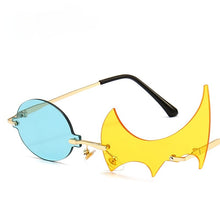 Load image into Gallery viewer, Gafas de sol sin montura para hombre y mujer, lentes de sol sin montura, irregulares, doradas, UV400, modernas, personalizadas, para exteriores, 2023