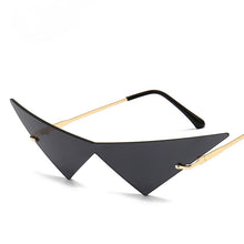 Load image into Gallery viewer, Gafas de sol triangulares para hombre y mujer, nuevas grandes y únicas, con marco grande, personalizadas, a la moda, lujosas, doradas, UV400, 2023