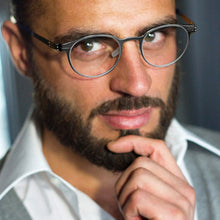 Load image into Gallery viewer, Germany Designer Screwless Vintage Round Eyeglasses for Men Super Thin Medical Aviation Metal Retro Circle Eyewear Frames Women