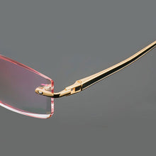 Load image into Gallery viewer, Gmei Optical Phantom trimming titanium eyewear male model diamond trimming Gold rimless finished prescription glassses for Men