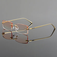 Carica l&#39;immagine nel visualizzatore di Gallery, Gmei Optical Rectangle Golden Titanium Alloy Men&#39;s Diamond Trimming Rimless Glasses Frame Gradient Brown Tint Plano Lenses Q6607