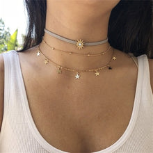 Carica l'immagine nel visualizzatore di Gallery, Collane e ciondoli lunari con nappa lunga color oro per donna Collana girocollo con paillettes multistrato Girocolli a stella con catena in pizzo di velluto 