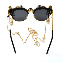 Carica l'immagine nel visualizzatore di Gallery, Gold Monkey Baroque Sunglasses Women Brand Retro Leopard Beach Metal Chain Pearl Cat Eye Ladies Sun Glasses Lunette Soleil Femme