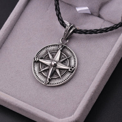 Collana con pendente a bussola tonda gotica per uomo Collana con talismano vintage punk rock Collana con amuleto nordico e rune 
