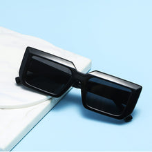 Load image into Gallery viewer, Gradient Sunglasses Women Vintage Party Travel TR90 Ladies Retro Sun Glasses Polarized UV400 Lens Female Eyewear ZC112