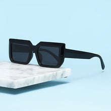 Load image into Gallery viewer, Gradient Sunglasses Women Vintage Party Travel TR90 Ladies Retro Sun Glasses Polarized UV400 Lens Female Eyewear ZC112