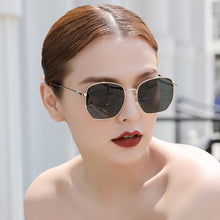 Load image into Gallery viewer, Gradient Sunglasses Women Vintage Polarized UV400 Lens Sunglasses  Crystal Ladies Glasses Eyewear For Female 9866