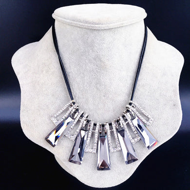 Great gem crystal spider necklace exaggerated retro female clavicle chain necklace Europe exaggerated female fashion flash