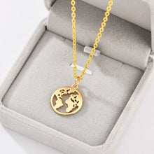 Carica l&#39;immagine nel visualizzatore di Gallery, Collana con mappa del mondo Ciondolo con mappa in oro Girocollo con mappa del mondo Girocollo con stella Crescent Moon Collane per donna Gioielli Boho multistrato 