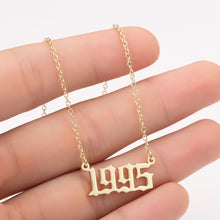 Carica l&#39;immagine nel visualizzatore di Gallery, Personalize Year Number Necklaces for Women Custom Year 1980 1989 2000 Birthday Gift from 1980 to 2019