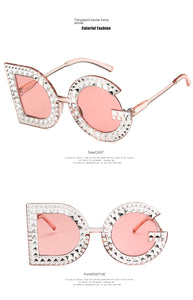 2022 Trend Letter Sunglasses Female Oversized Sun Glasses Women Luxury Brand Spray Paint Diamond Frame Flash Shades Eyeglasses