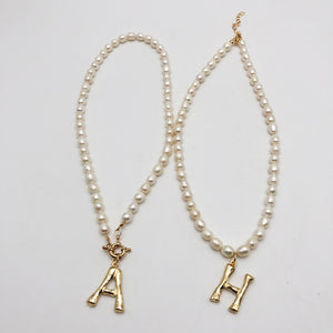 Real Pearl Necklace Choker Alphabet A-Z Initial Pearl Necklace Stainless Steel Buckle GoldColor Pendant Freshwater Pearl Jewelry