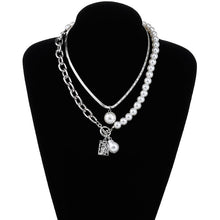 Carica l&#39;immagine nel visualizzatore di Gallery, Fashion 2 Layers Pearls Geometric Pendants Necklaces For Women Gold Metal Snake Chain Necklace New Design Jewelry Gift