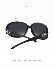 Load image into Gallery viewer, 2022 New Sunglasses Female Polarized Sun glasses 2012 Diamond Fashion Classic Big Frame Glasses Women Vintage oculos de sol