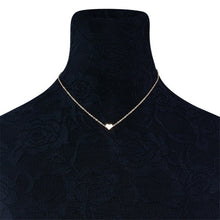 Carica l&#39;immagine nel visualizzatore di Gallery, Collana a catena con collo a clavicola multistrato a forma di cuore di pesca con ciondolo clavicola femminile di moda semplice. Ciondolo a forma di cuore 