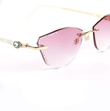 Load image into Gallery viewer, β Titanium Myopia Sunglasses Ladies Rimless Diamond Butterfly Frame Flat Lens Progressive With Prescription Diopter Astigmatism