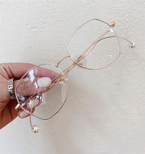 Load image into Gallery viewer, Anti-blue Light Glasses Frame Women Irregular Eyeglasses Unique Pearl Bent-leg Spectacle Frame Fashion Myopia Frames
