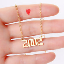 Carica l&#39;immagine nel visualizzatore di Gallery, Bohemian English Number Letter Necklace Stainless Steel Chain Necklace for Women Birthday Gift Female Birth Year Necklaces