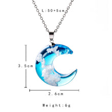 Carica l&#39;immagine nel visualizzatore di Gallery, Transparent Resin Rould Ball Moon Pendant Necklace Women Blue Sky White Cloud Chain Necklace Fashion Jewelry Gifts for Girl