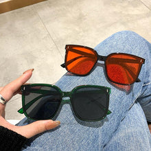Load image into Gallery viewer, Classic Vintage Square Sunglasses Women Oversized Sunglass Woman Men Retro Black Sun Glasses Shades Goggle