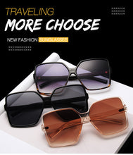 Load image into Gallery viewer, 2022 Fashion Women Oversize Sunglasses Gradient Plastic Brand Designer Female Sun Glasses Uv400