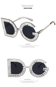 2022 Trend Letter Sunglasses Female Oversized Sun Glasses Women Luxury Brand Spray Paint Diamond Frame Flash Shades Eyeglasses