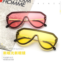 Carica l'immagine nel visualizzatore di Gallery, nuovo arrivo 2022 occhiali da sole futuristici da donna grandi occhiali da sole ovali moda ff logo occhiali da sole oversize festival oculos de sol feminino