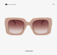 Load image into Gallery viewer, 2022 new European and beautiful brand sunglasses fashion men&#39;s square big frame sunglasses UV400 driving retro sunglasses