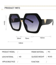 Carica l'immagine nel visualizzatore di Gallery, 2022 Luxury Square Sunglasses Ladies Fashion Glasses Classic Brand Designer Retro Sun Glasses Women Sexy Eyewear Unisex Shades