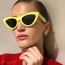 Load image into Gallery viewer, Cute Sexy Retro Cat Eye Women‘s Sunglasses Triangle Vintage Sun Glasses for Women UV400 Eyeglasses