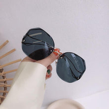 Load image into Gallery viewer, Oulylan Rimless Sunglasses Women Fashion Metal Bent leg Gradient Sun Glasses Ladies Sexy Blue Pink Eyewear Vintage Shades UV400