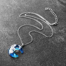 Carica l&#39;immagine nel visualizzatore di Gallery, Transparent Resin Rould Ball Moon Pendant Necklace Women Blue Sky White Cloud Chain Necklace Fashion Jewelry Gifts for Girl