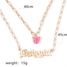 Carica l&#39;immagine nel visualizzatore di Gallery, Moda farfalla acrilica Old English Font pendenti Collana doppio strato acido acetico Collana per bambina Girocollo Gioielli di dichiarazione 