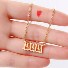 Carica l&#39;immagine nel visualizzatore di Gallery, Bohemian English Number Letter Necklace Stainless Steel Chain Necklace for Women Birthday Gift Female Birth Year Necklaces