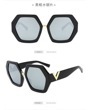 Load image into Gallery viewer, Luxury Square Sunglasses Ladies Fashion Glasses Classic Brand Designer Retro Sun Glasses Women Sexy Eyewear Unisex Shades