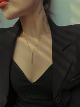 Load image into Gallery viewer, 2020 South Korea New Exquisite Shell Titanium Steel Necklace Simple Fashionable Clavicle Chain Women&#39;s Jewelry