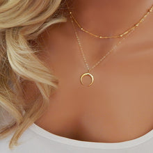 Load image into Gallery viewer, 2020 New Female Fashion Crystal Heart Necklace Pendant Short Gold Chain Necklace Pendant Necklace Charm Gifts Girlfriends Gift