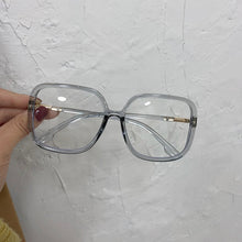 Load image into Gallery viewer, New Fashion Vintage Clear Square Glasses Frame Women Brand Designer Fresh Big Transparent Eyeglasses Female Optical Spectacles