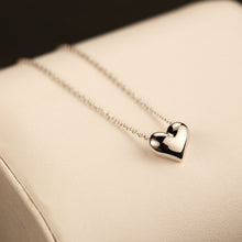 Carica l&#39;immagine nel visualizzatore di Gallery, Korean Simple Necklace Personality Paper Airplane Necklace Hollow Lotus  Animal Paw Pendant Necklace Love Heart Necklace